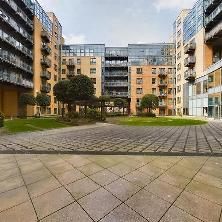 City Apartment In Great Location With A Balcony & Parking Possible - West One Sheffield Exteriér fotografie