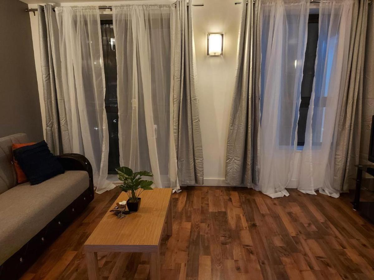 City Apartment In Great Location With A Balcony & Parking Possible - West One Sheffield Exteriér fotografie
